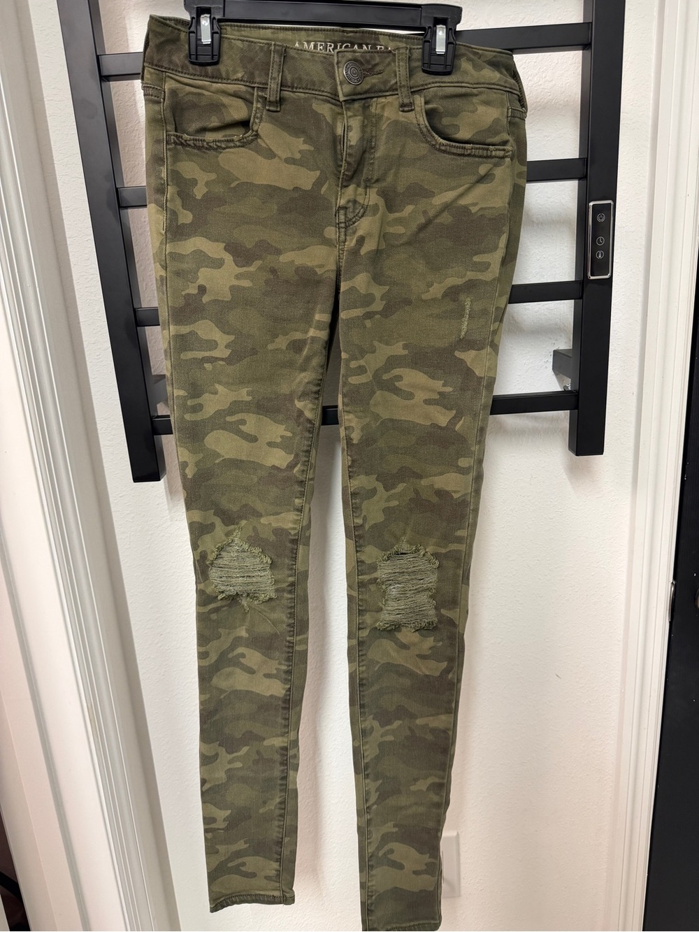 American Eagle Outfitters Olive Camo Skinny Jeans